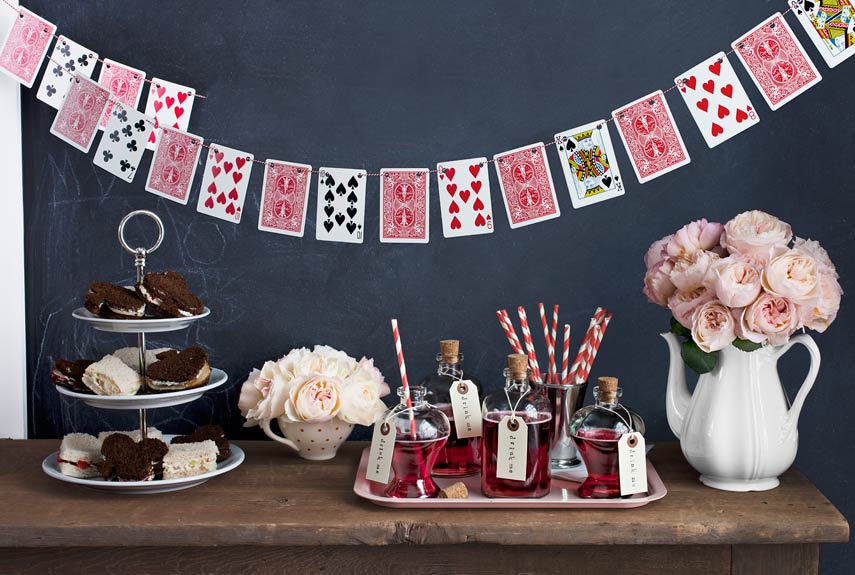 Personalised party - Alice in Wonderland theme